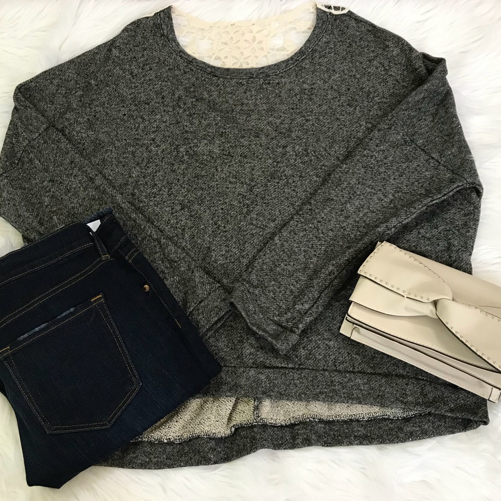 Grey/black/cream sweatshirt